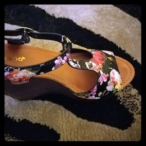 Bamboo Flower Wedges